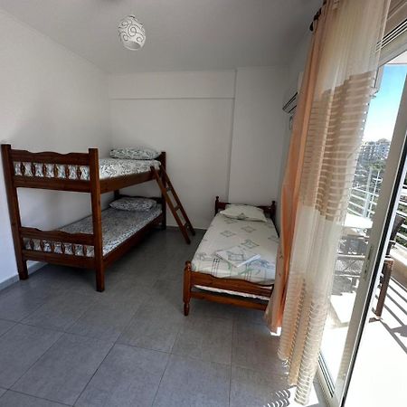 Oni'S Apartments Sarande Bagian luar foto