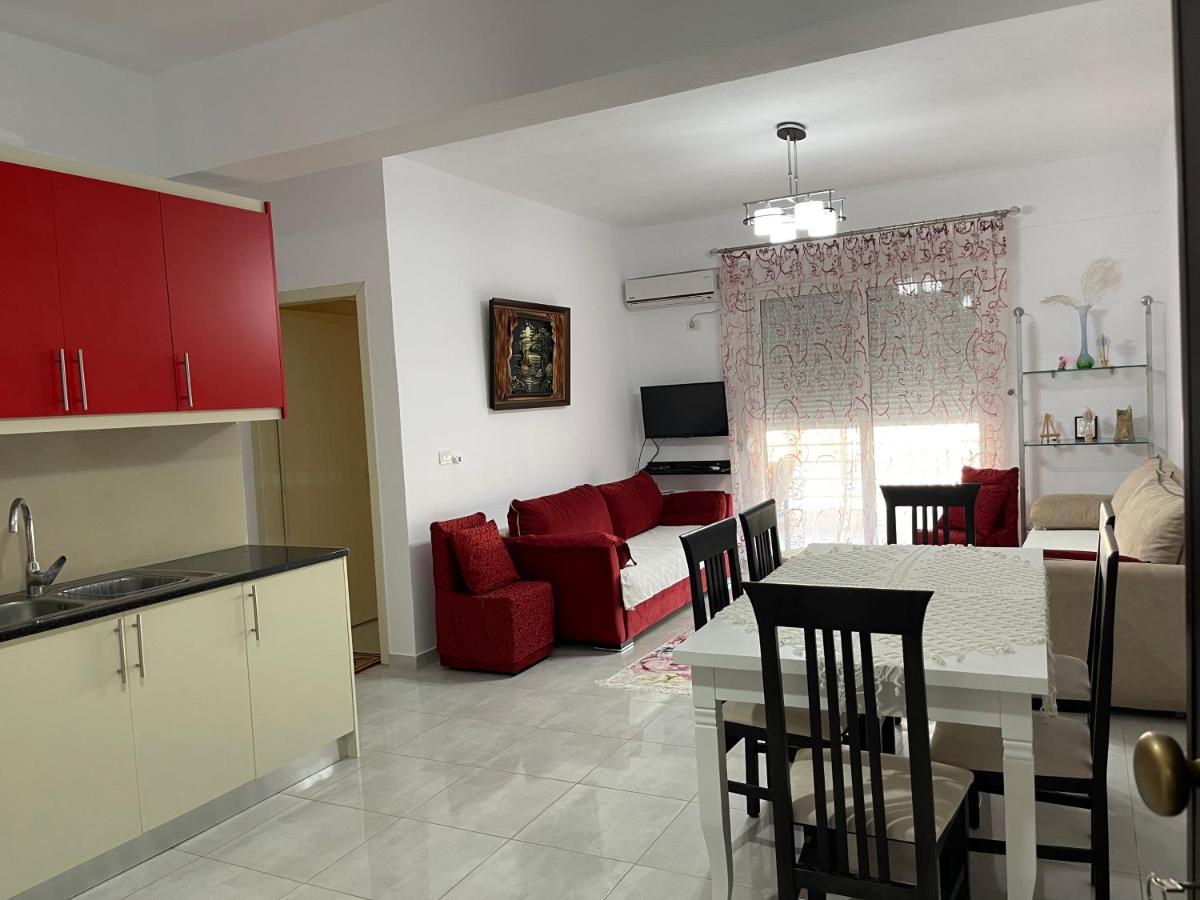Oni'S Apartments Sarande Bagian luar foto