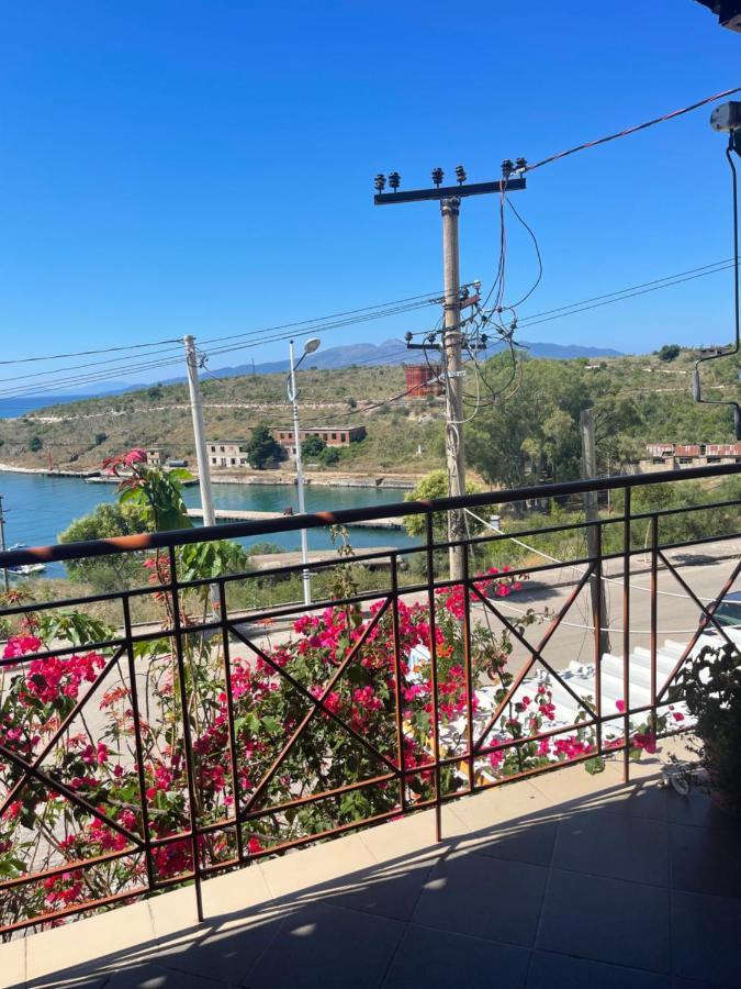 Oni'S Apartments Sarande Bagian luar foto