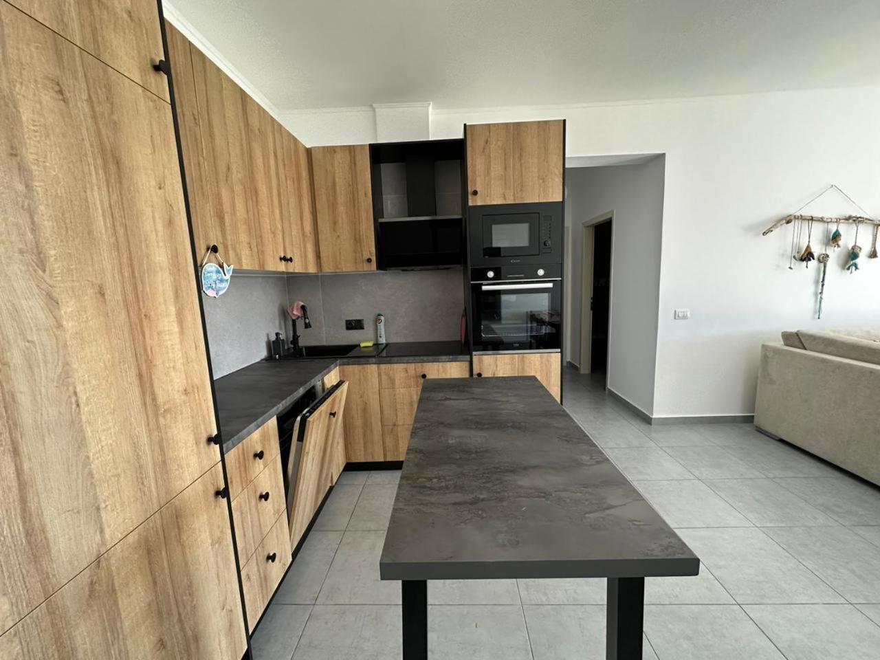 Oni'S Apartments Sarande Bagian luar foto